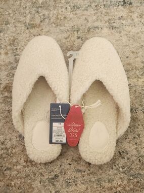 Universal Thread Cream Sherpa Womens Slipper Mules